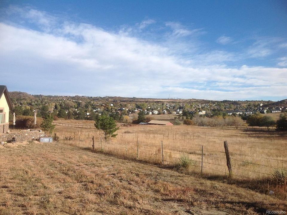 2nd image of 2048 Holmby Ct
