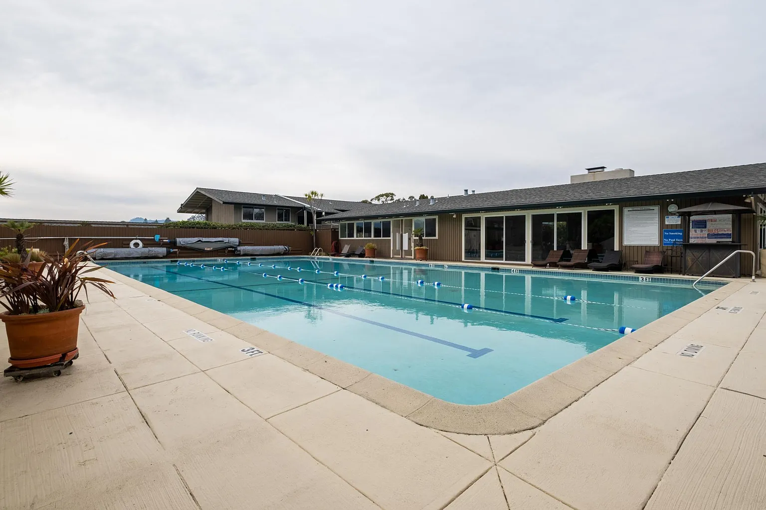 26 Andrew Dr APT 80 photo 1