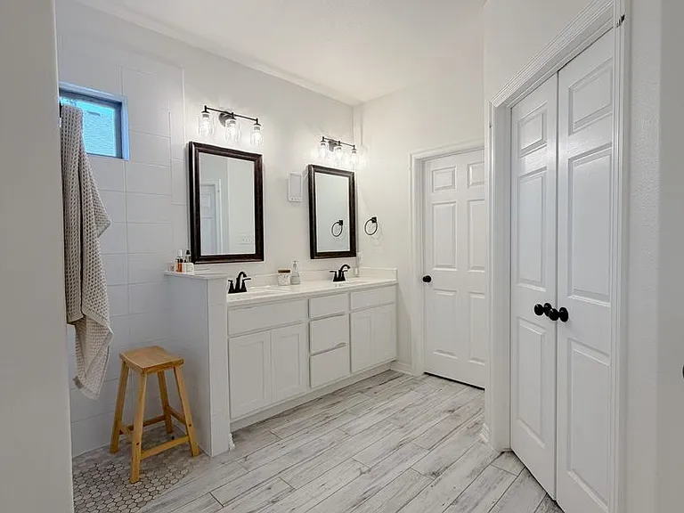 525 Holstein Dr — Photo 20