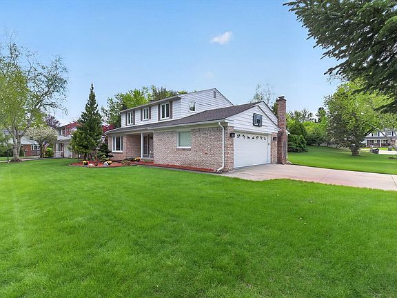 5th image of 42231 Ladywood Dr