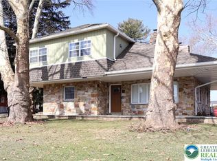 8297 Mertztown Rd, Alburtis, PA 18011