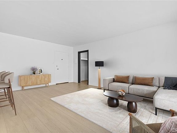 4th image of 960 Larrabee St APT 120