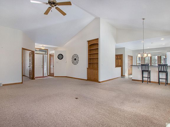 4th image of 13591 Hidden Creek Ct