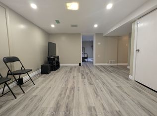 14 Lawndale Rd, Toronto, ON M1M 3R6