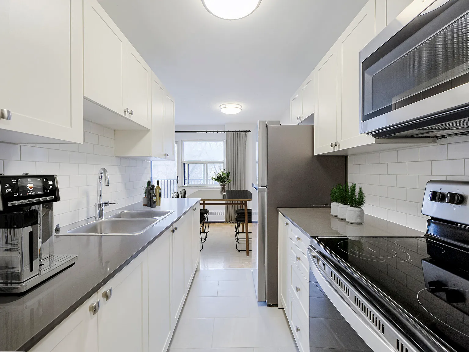 Auburn Towers — Photo 1