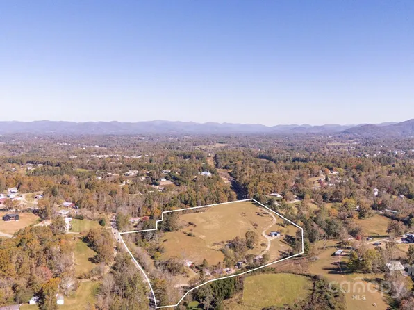 318 Monticello Rd, Weaverville, NC 28787