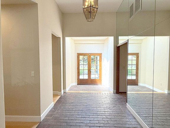 2nd image of 2215 Deer Oak Way
