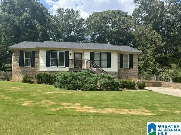 3382 N Broken Bow Dr, Birmingham, AL 35242