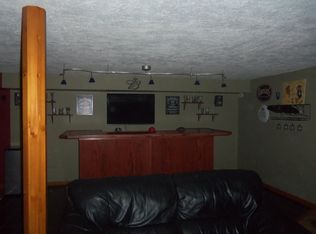 8120 Seminole Dr, Howard City, MI 49329