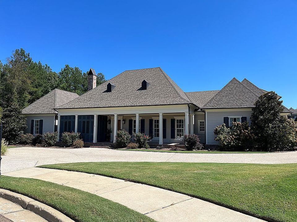 1st image of 106 Pinehurst Cv