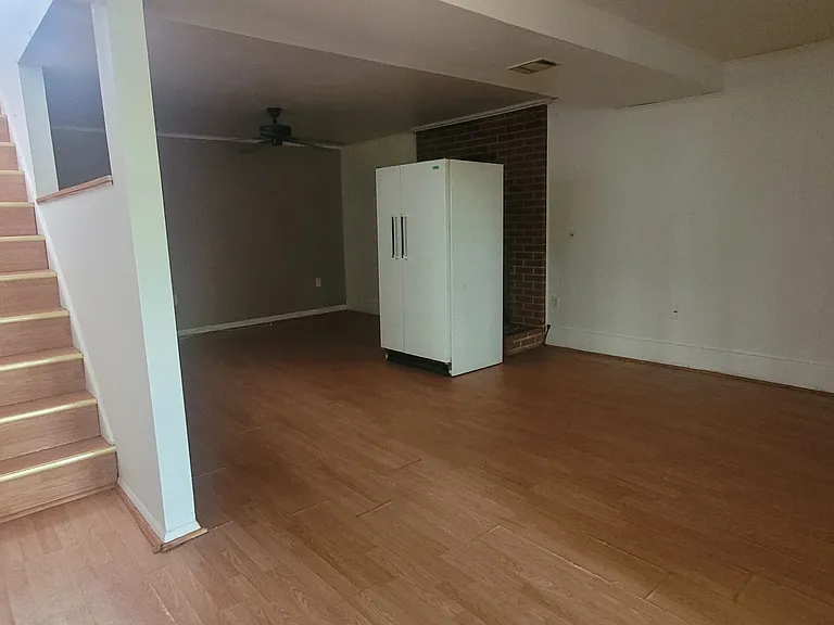 4419 Kentmore Dr — Photo 14
