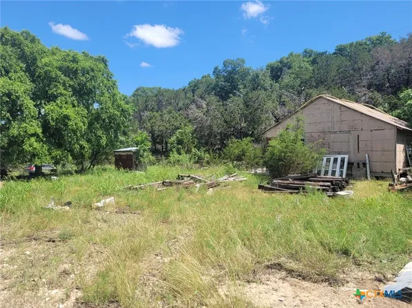 6681 Valley Dr, Belton, TX 76513