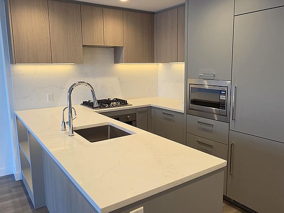 2nd image of 6608 Sussex Ave #1603