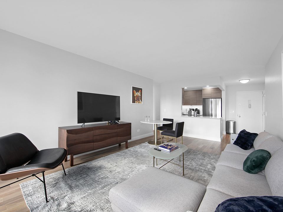 1st image of 235 W 48th St APT 32F