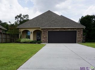 42313 Lakestone Dr, Prairieville, LA 70769
