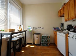 1212 Commonwealth Ave #27, Allston, MA 02134