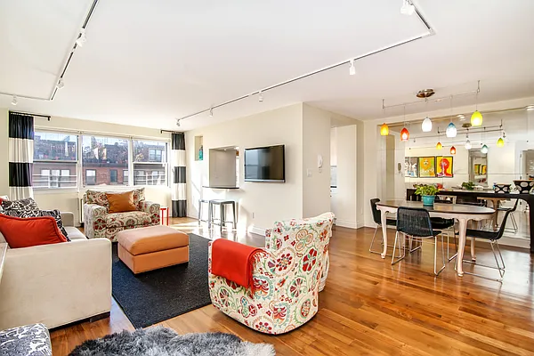 Sold by Compass | media 10