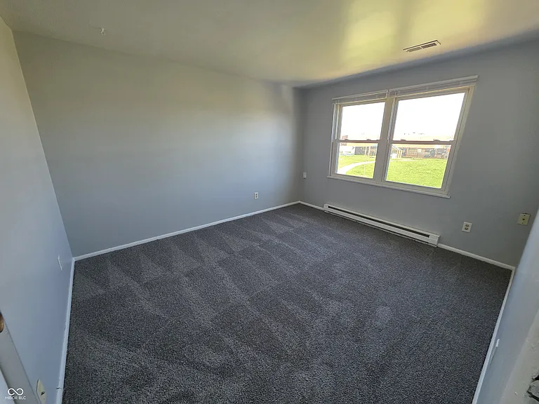 3823 Biscayne Rd — Photo 10