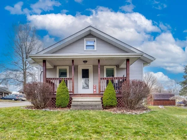 503 Walhanding St NE, Brewster, OH 44613