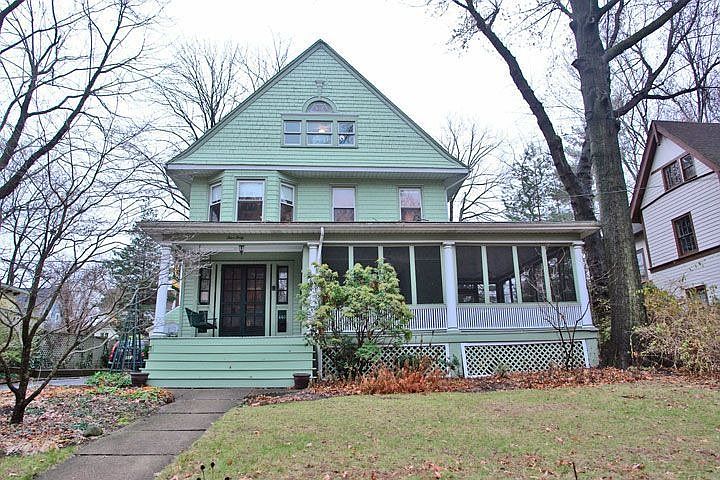 1st image of 440 Richmond Ave