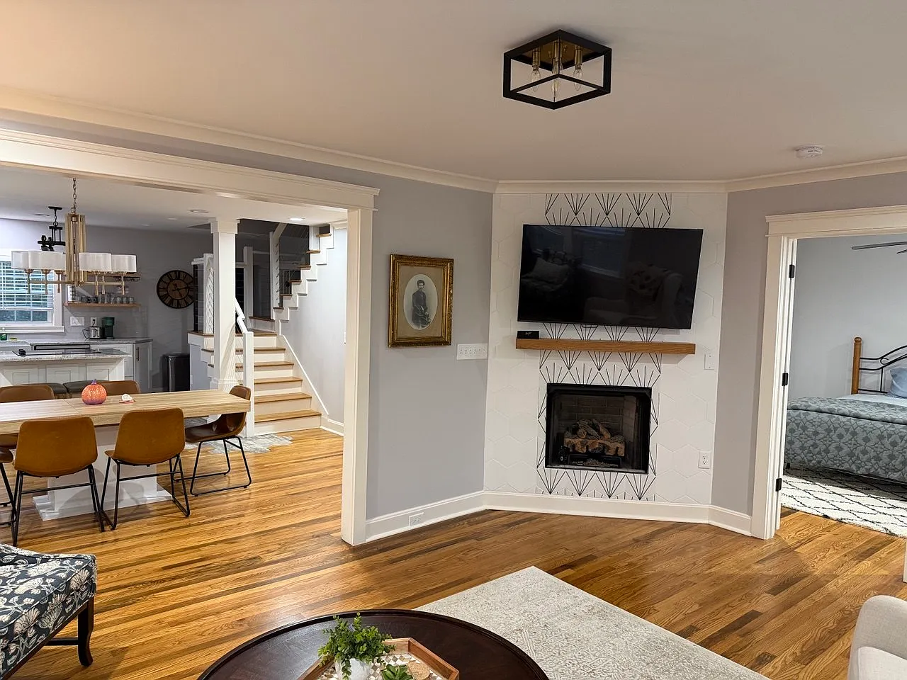4 bed, 1500 sqft, $4,000 — Photo 3