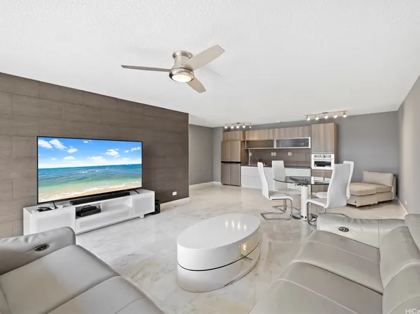 2240 Kuhio Ave APT 3201, Honolulu, HI 96815