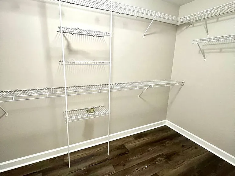 702 Wickham Dr — Photo 20
