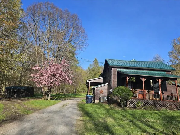 160 Martin Rd, Naples, NY 14512