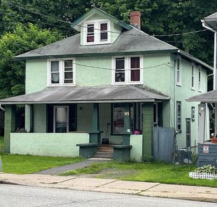 95 Fowler Street, Port Jervis, NY, 12771