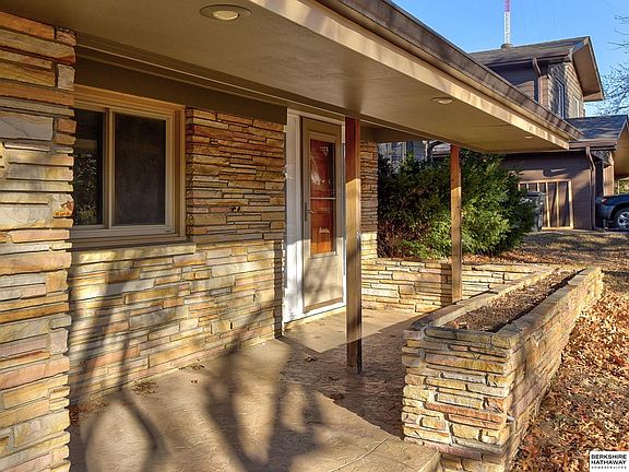 4th image of 7610 Hartman Ave