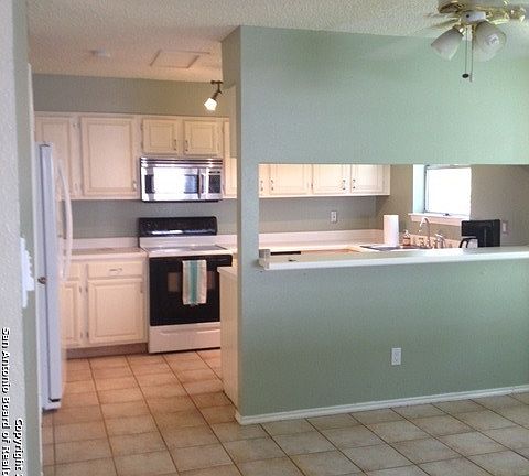 5th image of 10230 Sandyglen