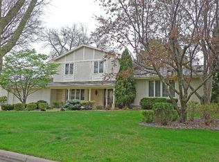 731 Eldridge Ave E, Maplewood, MN 55117