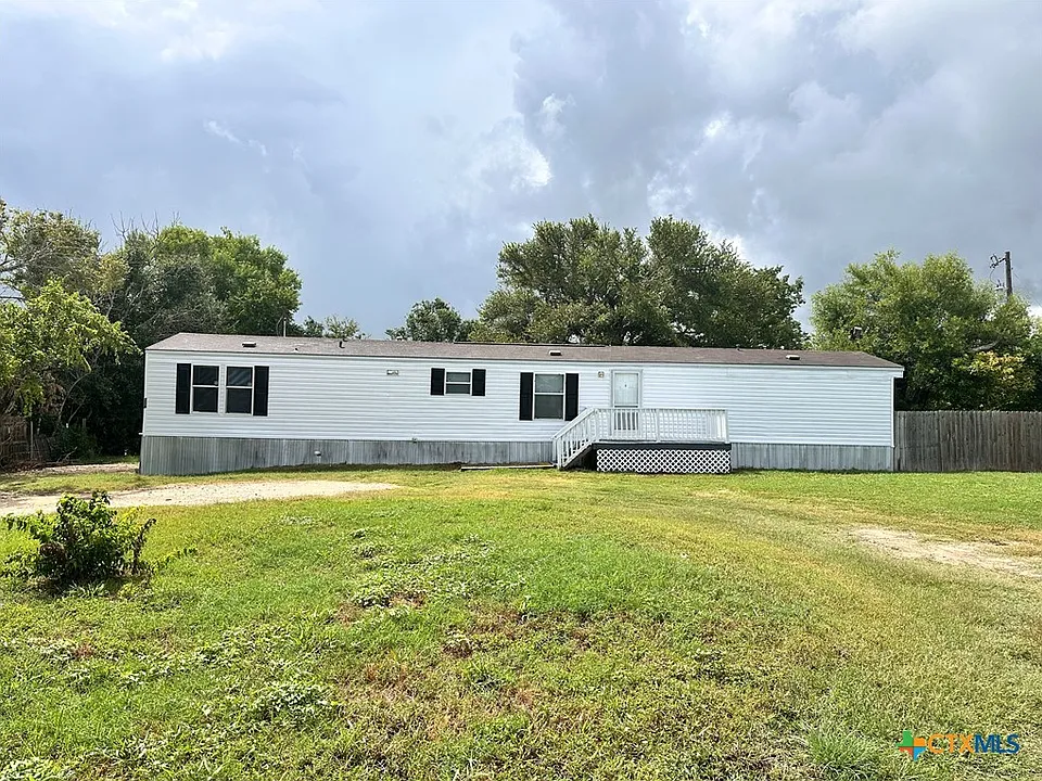 208 Picasso Dr