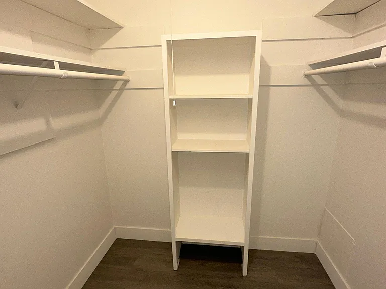 129 W Poplar St #6 — Photo 8