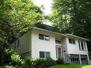 3042 SW Hampshire St, Portland, OR 97205