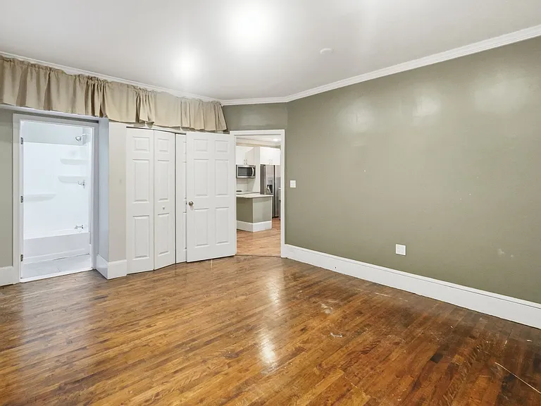 131 Providence St — Photo 21