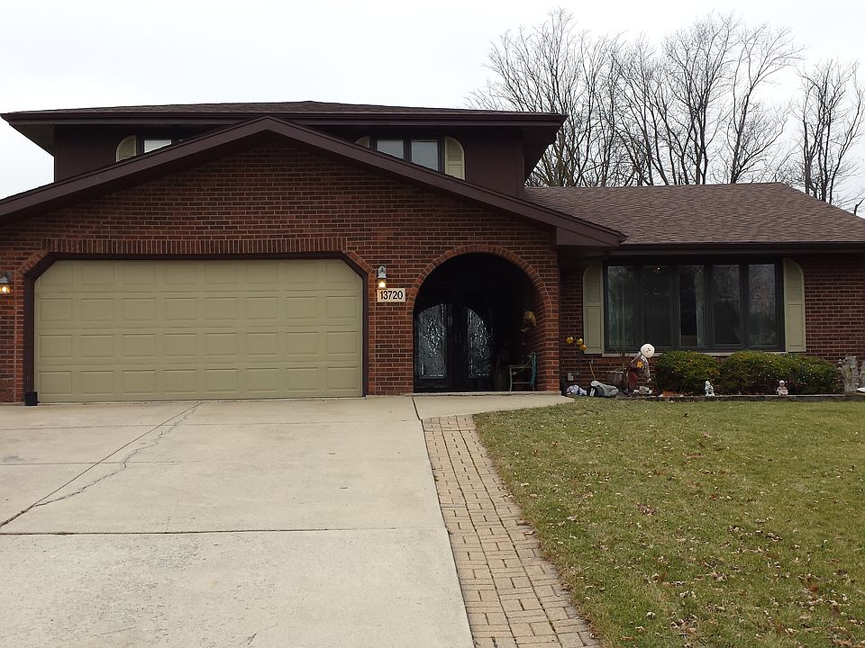 1st image of 13720 W Dublin Dr
