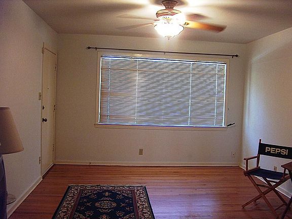 5th image of 4521 De Lange Ln