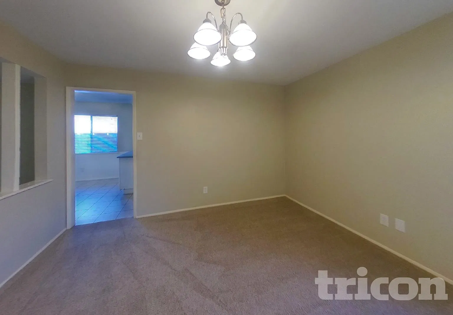 7528 Four Winds Fort Worth TX — Photo 4