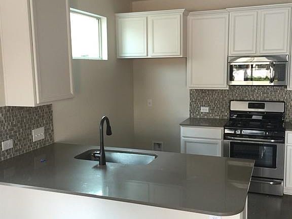 3rd image of 7405 Pantherpaw St