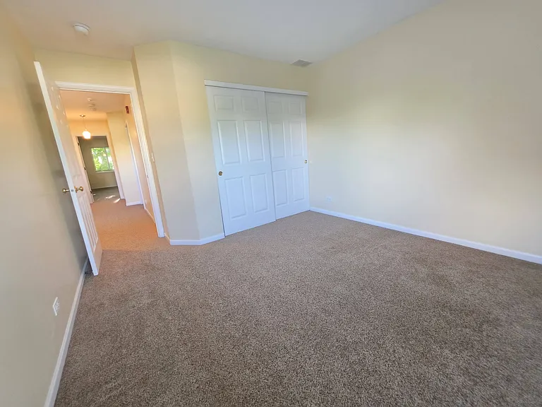 3045 Kentshire Cir — Photo 16