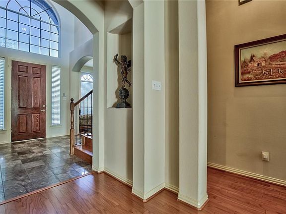 4th image of 1321 Breamar Dr