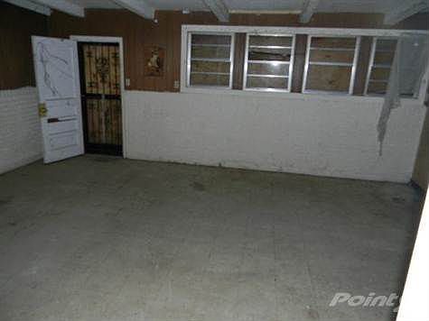 4th image of 3701 Hazelwood Ave