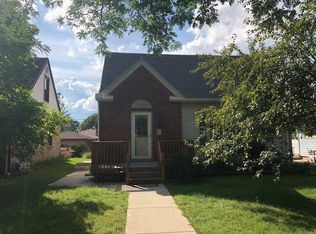 1001 S 115th St, West Allis, WI 53214