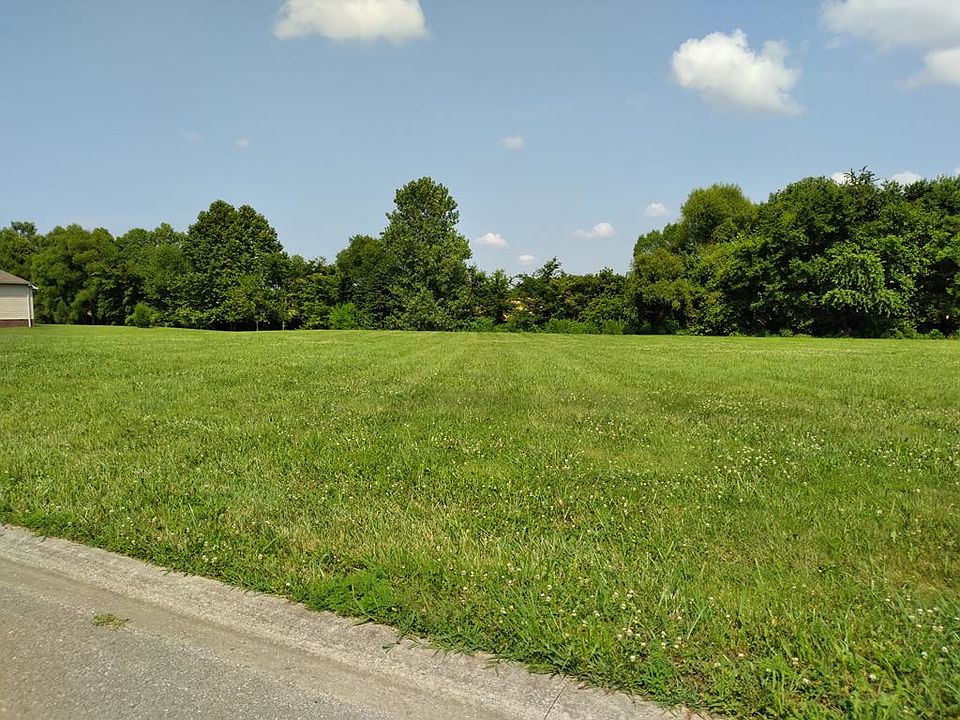 1st image of 13 Westbrooke Cir