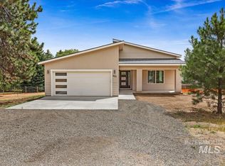 401 Antonette Cir, Cascade, ID 83611