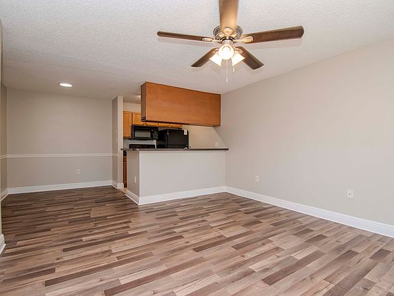 2nd image of 202 Lake Parsons Grn Unit 107