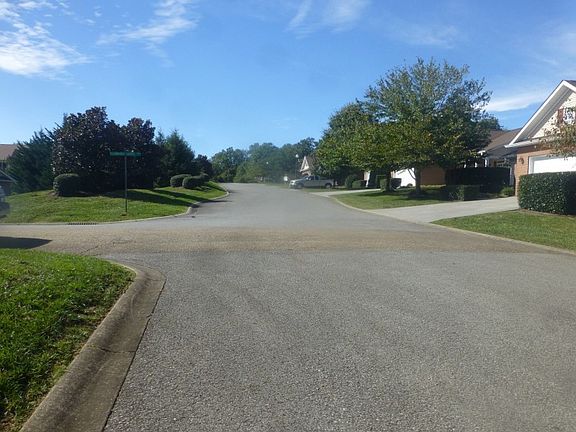 4th image of 9101 Kettering Way