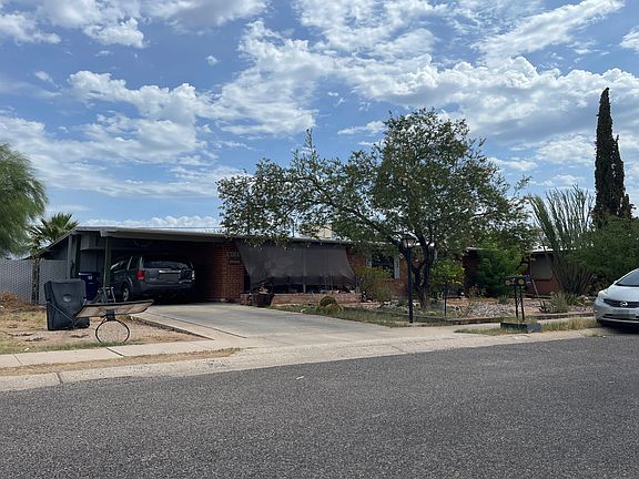 3rd image of 6141 E Calle Aurora