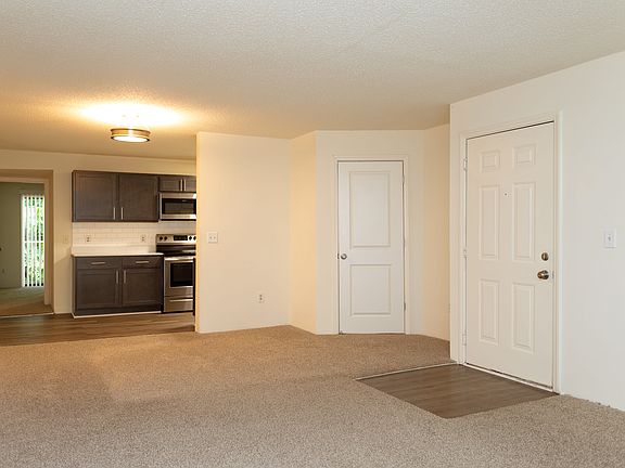 2nd image of 1304 Stoneypointe Dr #29808